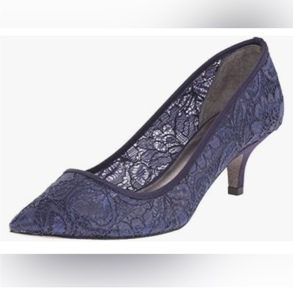 Adrianna Papell Shoes - Adrianna Papell Lois Lace Kitten Heel Women's Size8M Dark Blue Dress Pumps